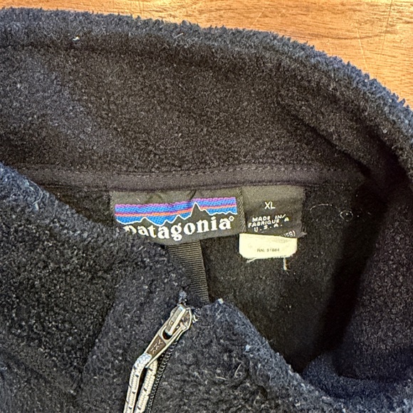 Patagonia men’s XL black synchilla vest. Well worn, pilling. - Picture 2 of 3